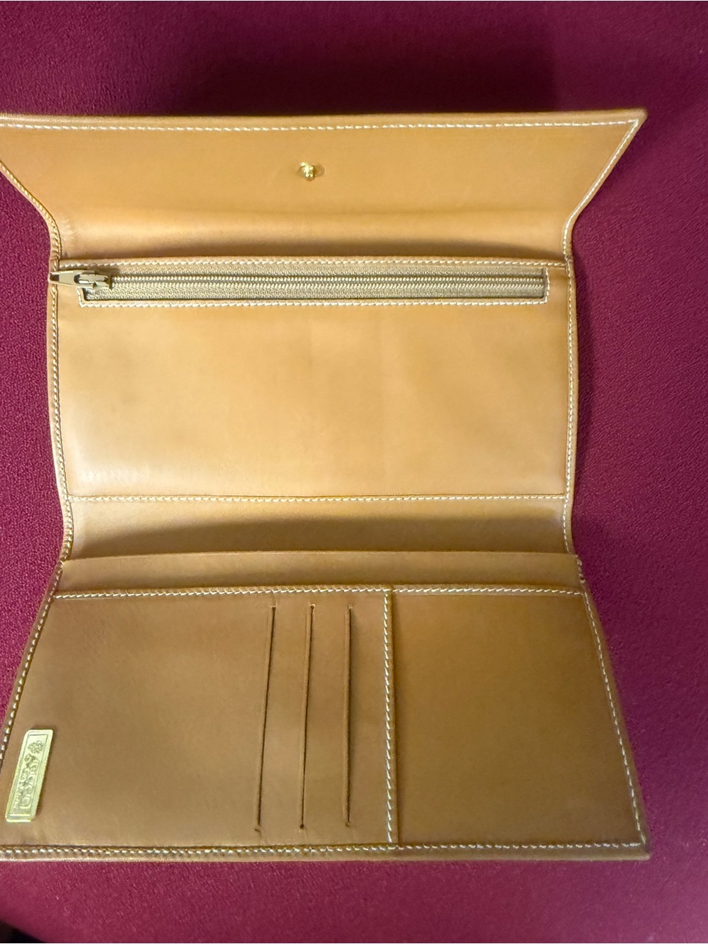 Vintage Gucci Wallet - Picture 3 of 10